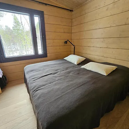 Aurora Welcome Newly Built Riverside *